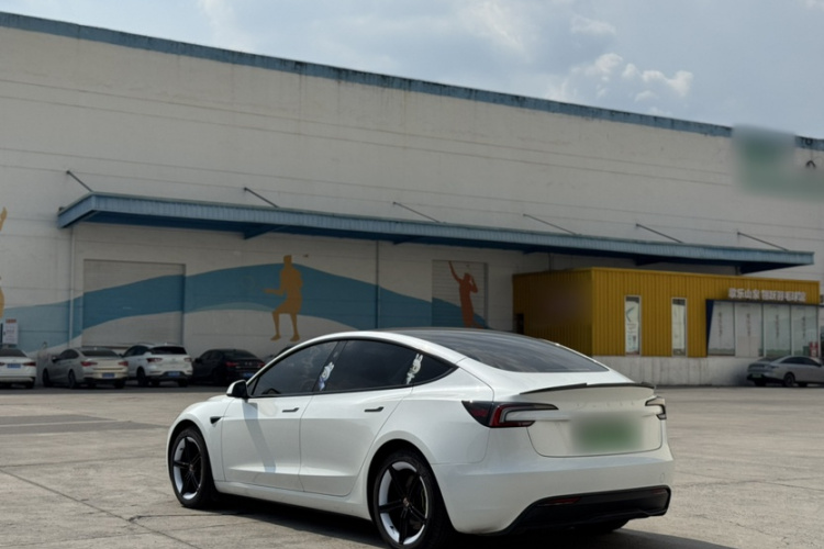 Tesla Model 3 2025 #9 Tesla Model 3 2025 car image #9