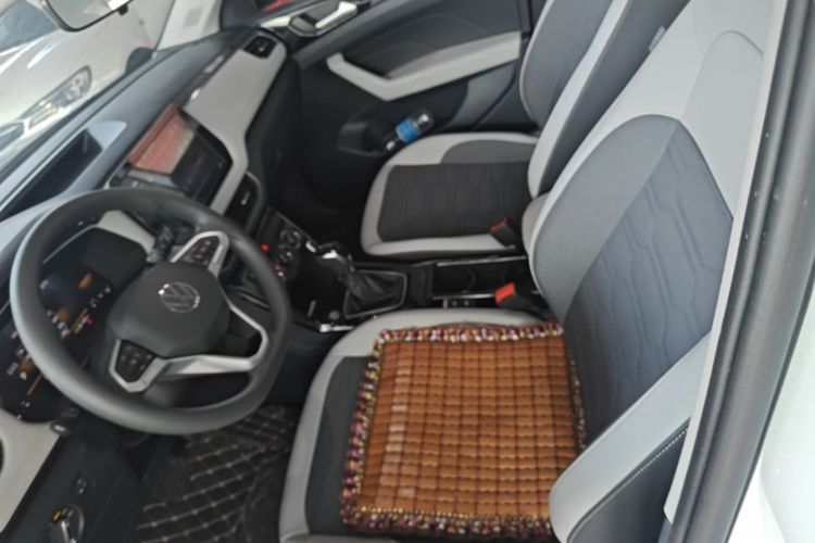 Volkswagen Tharu 2025 imagem de carro #15