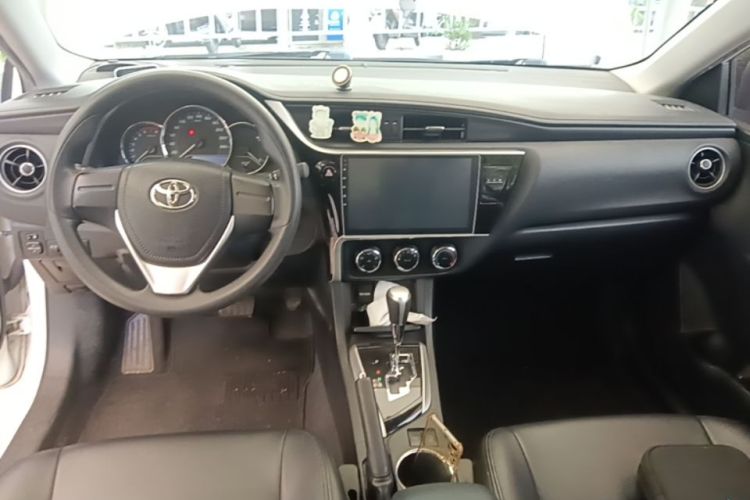 Toyota Corolla 2017 #11 Toyota Corolla 2017 car image #11