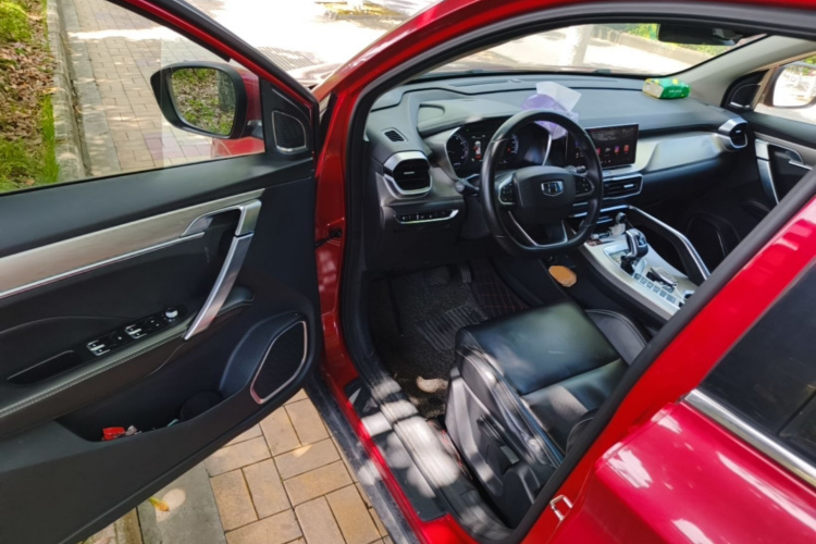 GEELY Coolray 2019 image de voiture #16