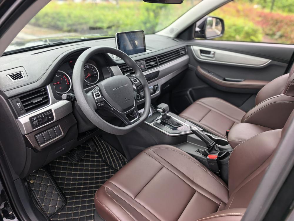 Forthing T5 2024 car image #11