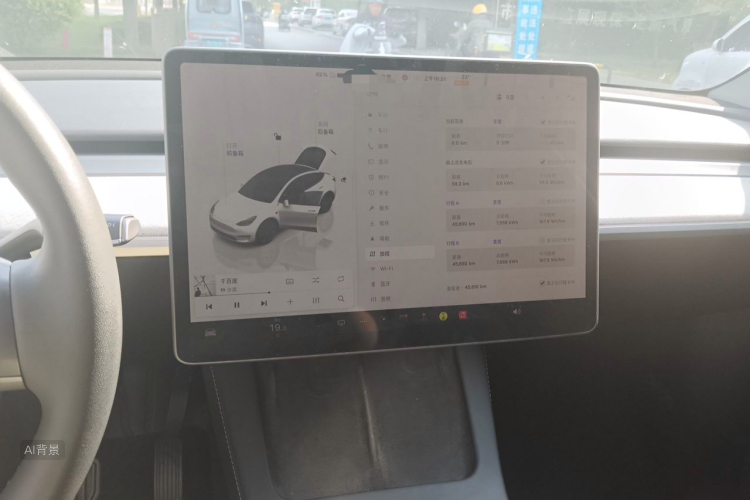 Tesla Model Y 2024 car image #15