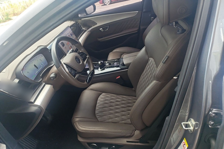BYD Han 2022 car image #15
