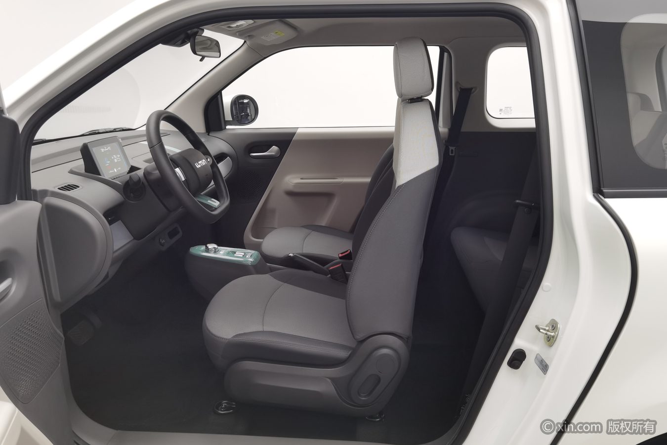 2025 car image #10