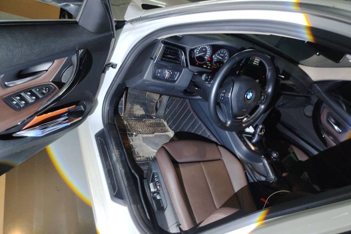 BMW 3 Series 2017 #23 BMW 3 Series 2017 car image #23