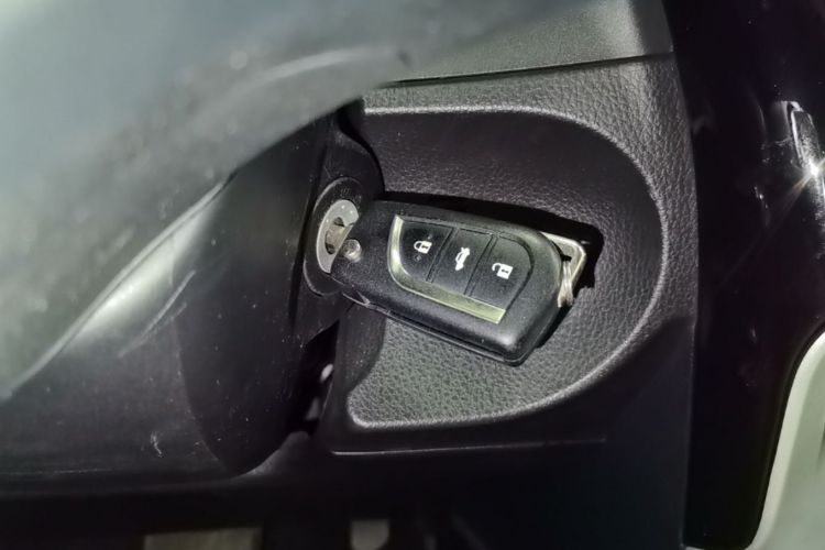Toyota Corolla 2019 #9 Toyota Corolla 2019 car image #9