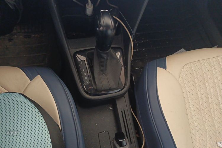 Volkswagen Santana 2016 car image #16