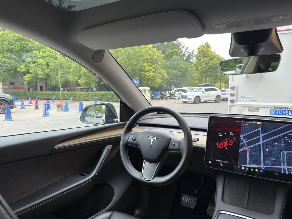 Tesla Model Y 2022 #22 Tesla Model Y 2022 car image #22