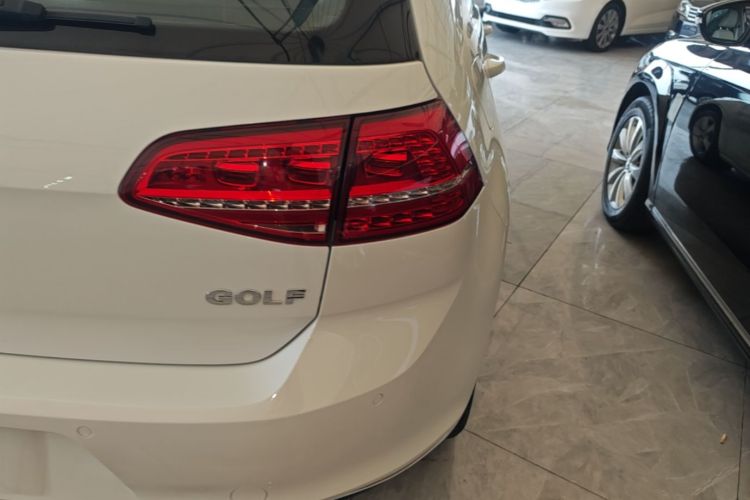 Volkswagen Golf 2016 car image #8