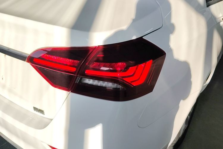 GEELY Emgrand 2021 #8 GEELY Emgrand 2021 car image #8