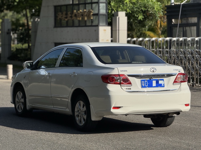 Toyota Corolla 2012 car image #9