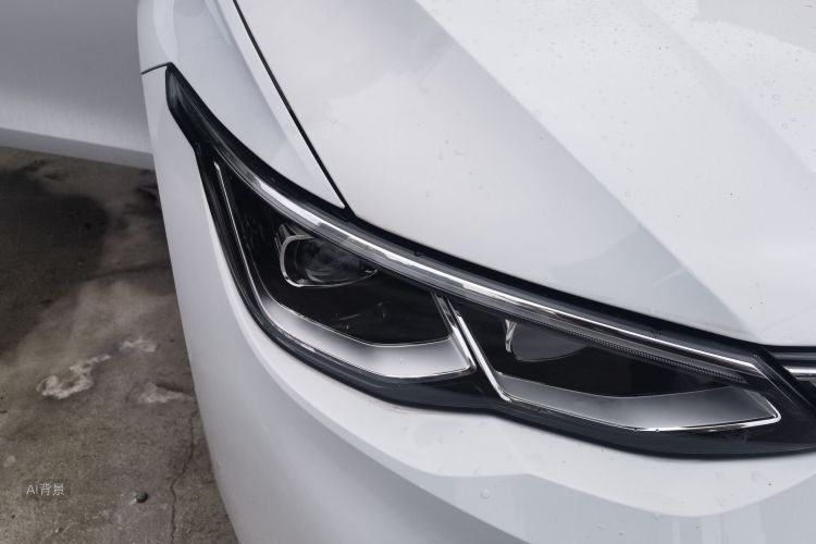Volkswagen Golf 2023 car image #8