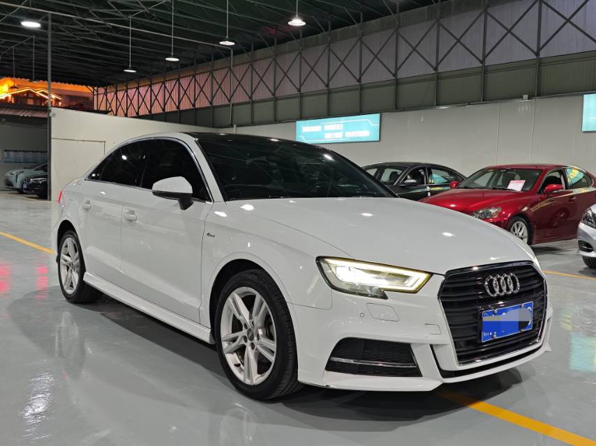 Audi A3 2019 imagen de coche #5