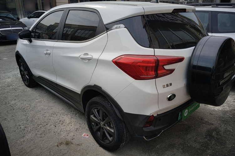 BYD Yuan New Energy 2019 #5 BYD Yuan New Energy 2019 immagine di auto #5