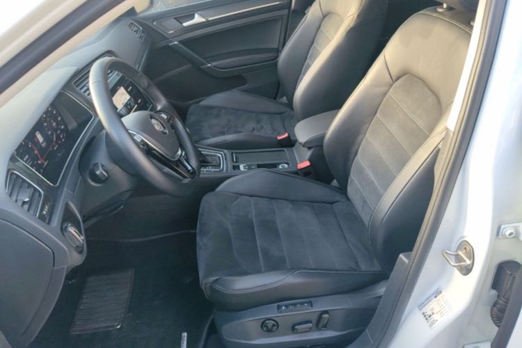 Volkswagen Golf 2019 #15 Volkswagen Golf 2019 car image #15