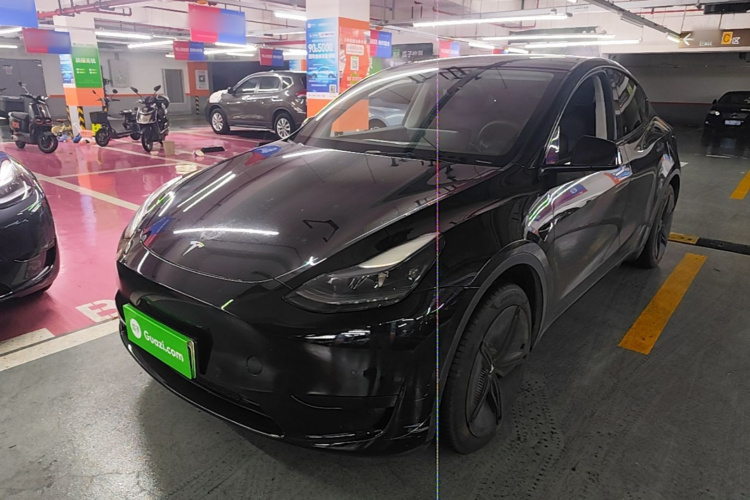 Tesla Model Y 2023 #2 Tesla Model Y 2023 car image #2