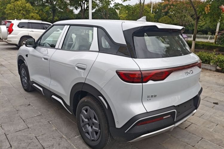 BYD YuanUP 2026 car image #5
