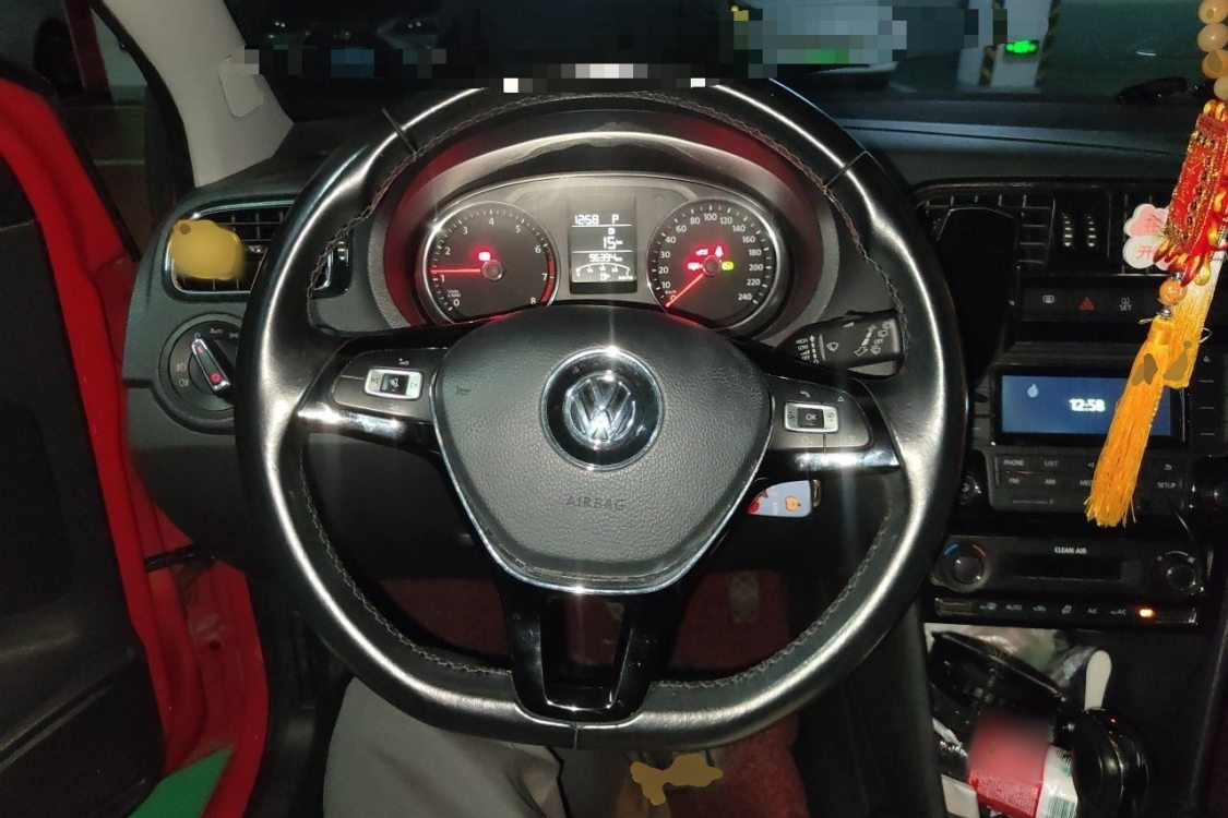 Volkswagen Polo 2016 #22 Volkswagen Polo 2016 car image #22