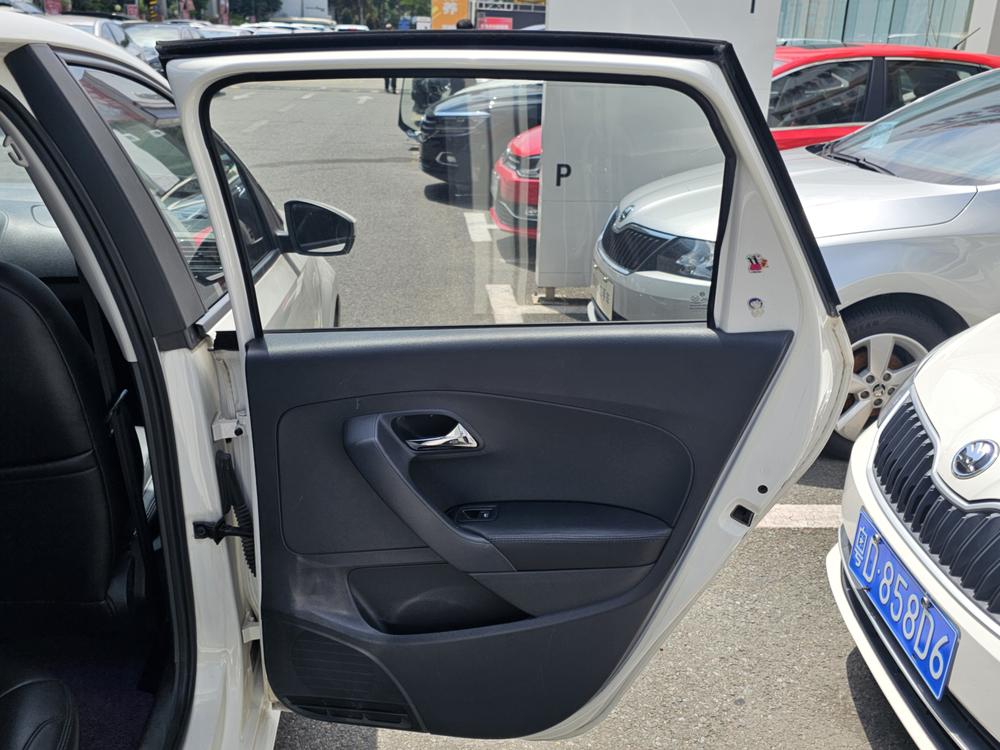 Volkswagen Polo 2018 #17 Volkswagen Polo 2018 car image #17
