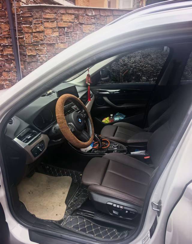 BMW X1 2020 #2 BMW X1 2020 car image #2