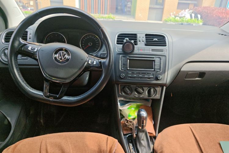 Volkswagen Polo 2017 imagem de carro #12