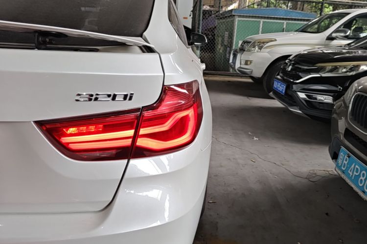 BMW 3 Series GT 2020 #8 BMW 3 Series GT 2020 car image #8