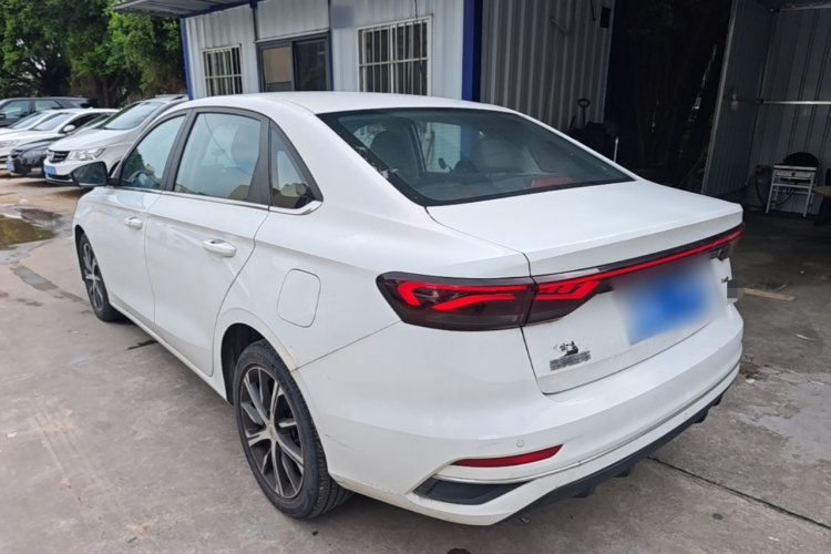 GEELY Emgrand 2022 #5 GEELY Emgrand 2022 car image #5