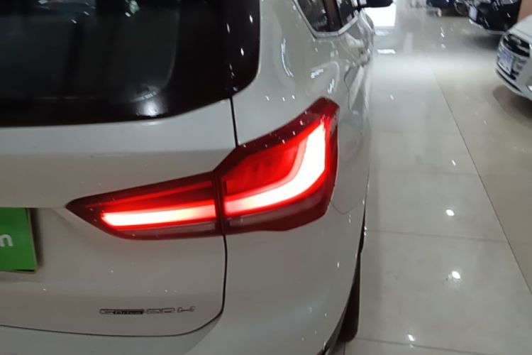 BMW X1 2020 car image #8