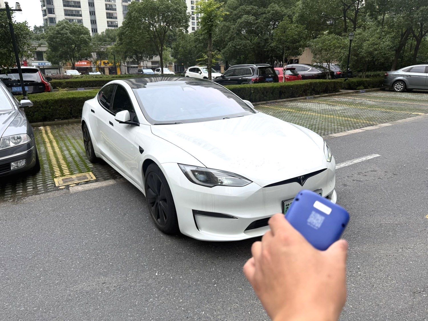 Tesla Model S 2023 car image #3