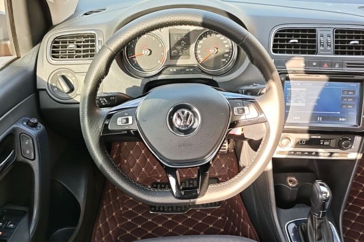 Volkswagen Polo 2016 #11 Volkswagen Polo 2016 car image #11