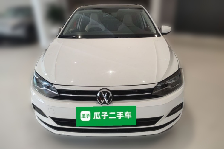 Volkswagen Polo 2022 car image #3