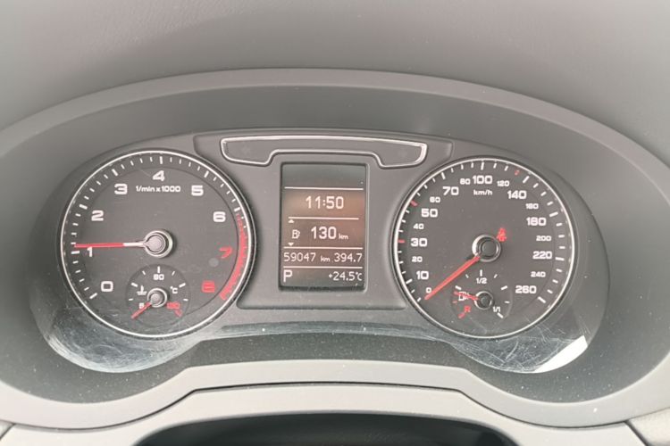 Audi Q3 2019 #16 Audi Q3 2019 car image #16