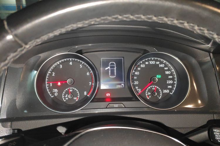 Volkswagen Golf 2018 immagine di auto #13