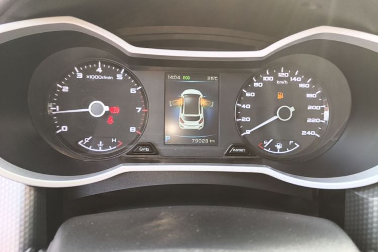 GEELY Emgrand GS 2017 car image #12