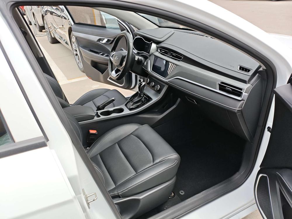 GEELY Emgrand 2021 #10 GEELY Emgrand 2021 car image #10