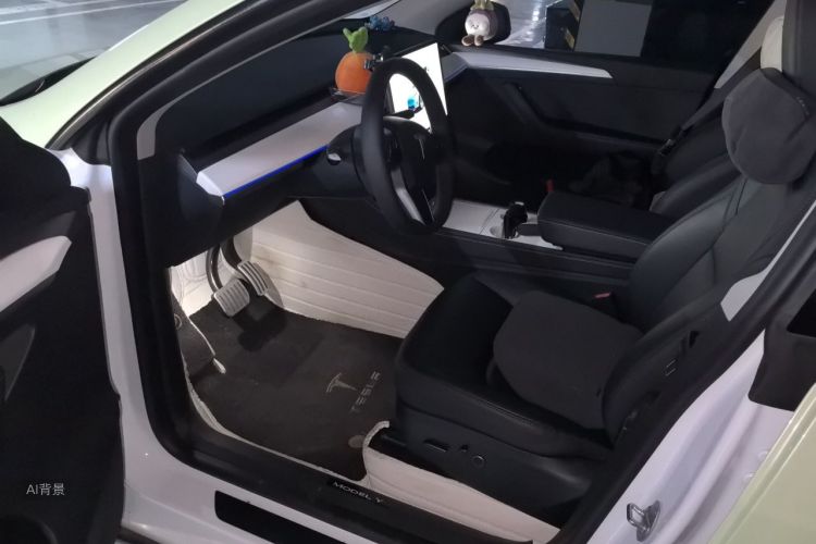 Tesla Model Y 2024 #18 Tesla Model Y 2024 car image #18
