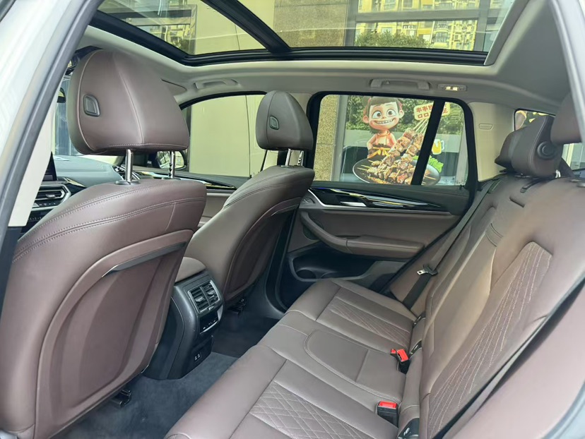 BMW X3 2022 car image #8
