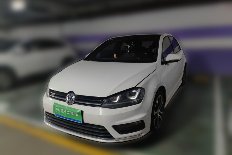 Volkswagen Golf 2016 car image #2