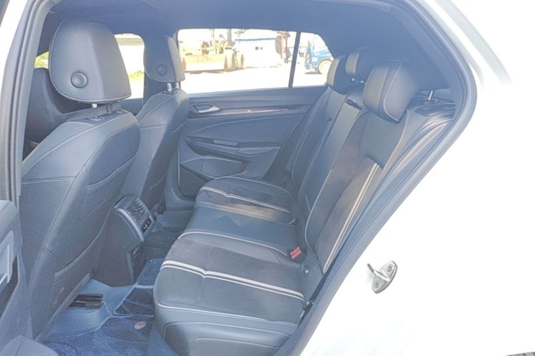 Volkswagen Golf 2022 #17 Volkswagen Golf 2022 car image #17