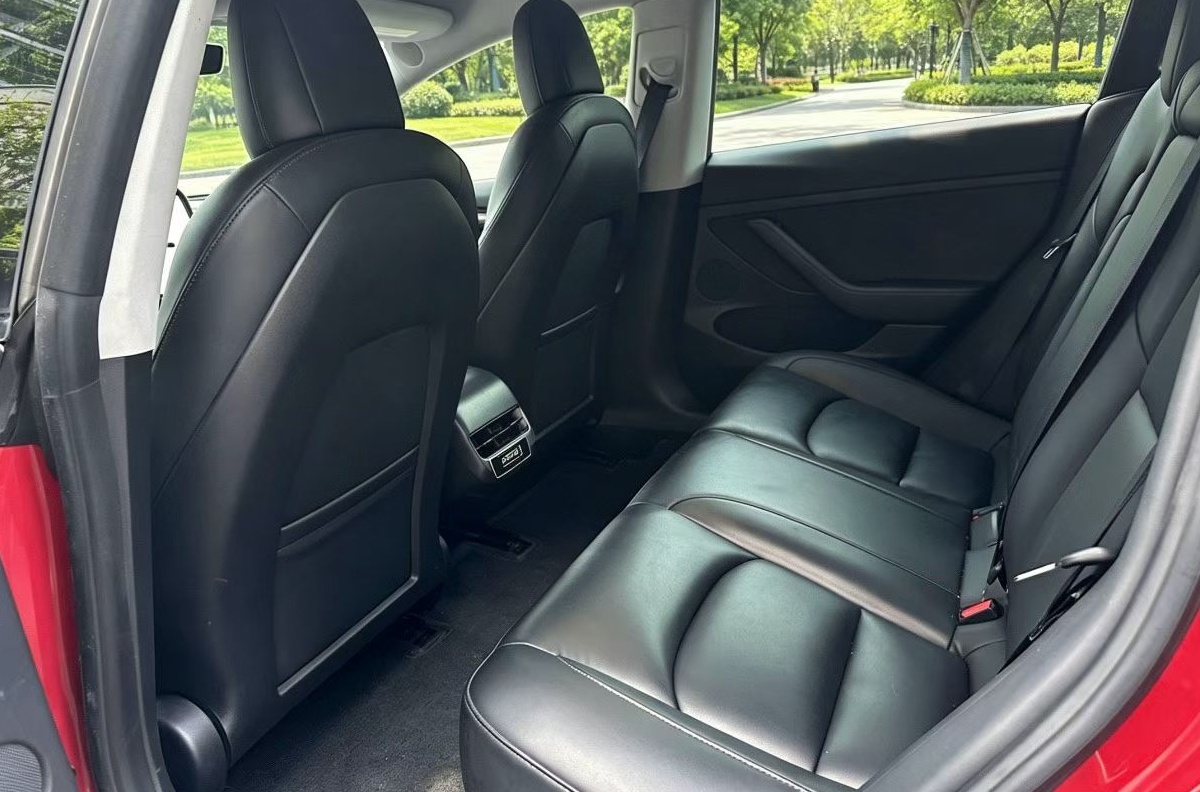 Tesla Model Y 2021 #4 Tesla Model Y 2021 car image #4