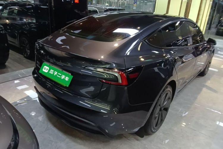 Tesla Model 3 2024 #7 Tesla Model 3 2024 صورة سيارة #7