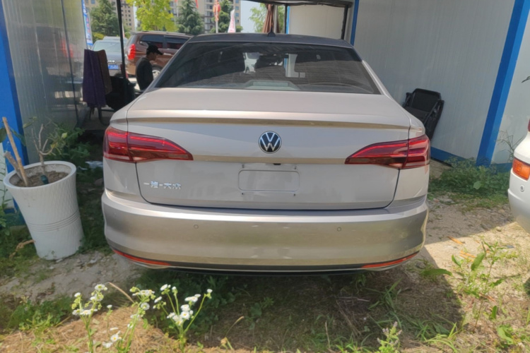 Volkswagen Bora 2021 car image #6
