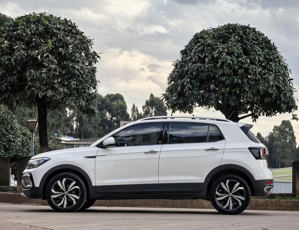 Volkswagen T-Cross 2020 car image #4