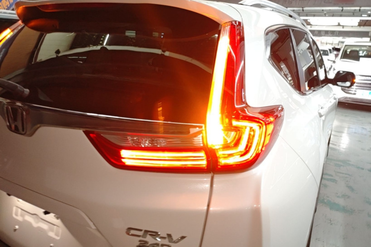 Honda CR-V 2017 #8 Honda CR-V 2017 صورة سيارة #8