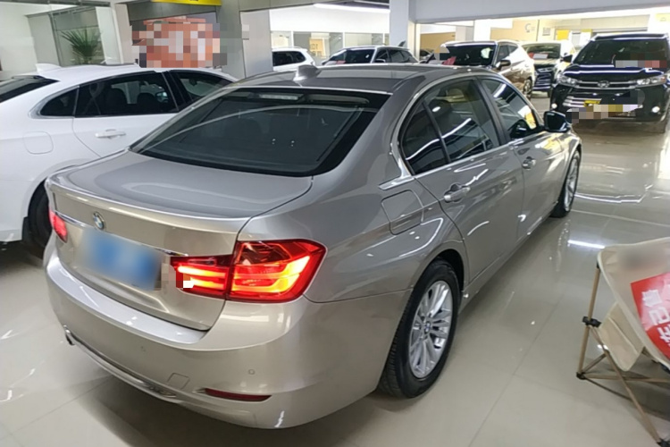 BMW 3 Series 2015 #5 BMW 3 Series 2015 car image #5