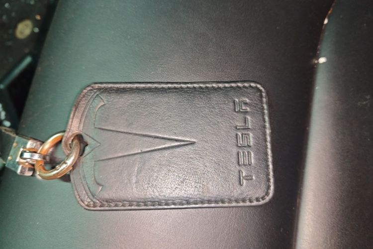 Tesla Model 3 2021 car image #9