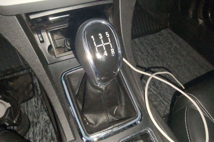 GEELY Emgrand 2016 car image #16