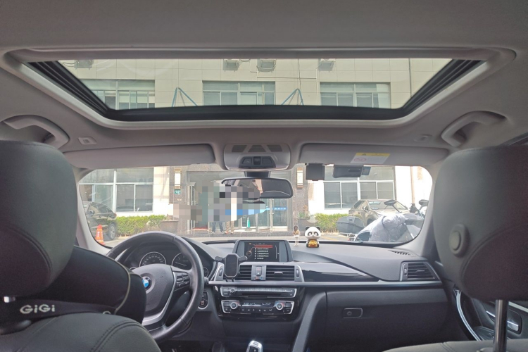 BMW 3 Series 2016 #20 BMW 3 Series 2016 صورة سيارة #20