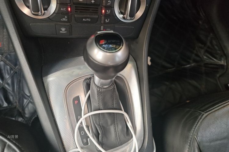 Audi Q3 2015 #16 Audi Q3 2015 car image #16