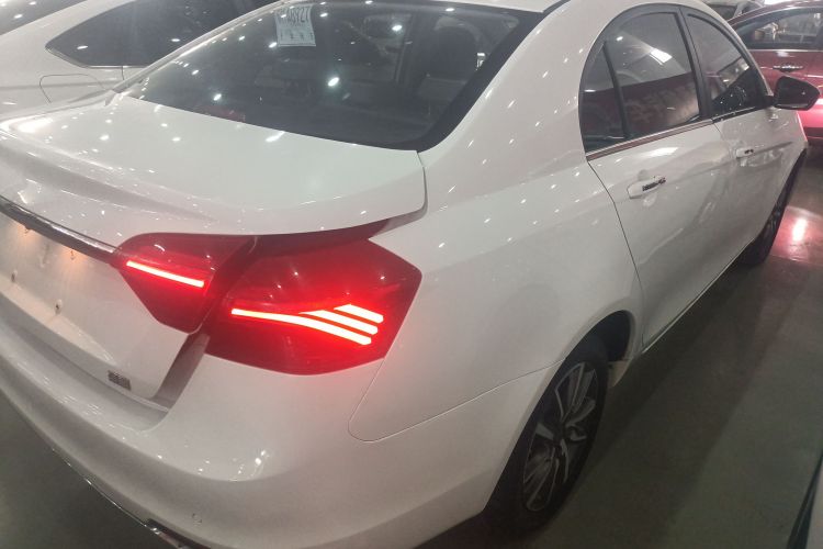 GEELY Emgrand 2021 #5 GEELY Emgrand 2021 car image #5